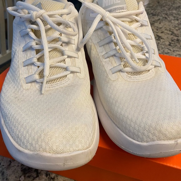 Nike - Picture 6 of 12